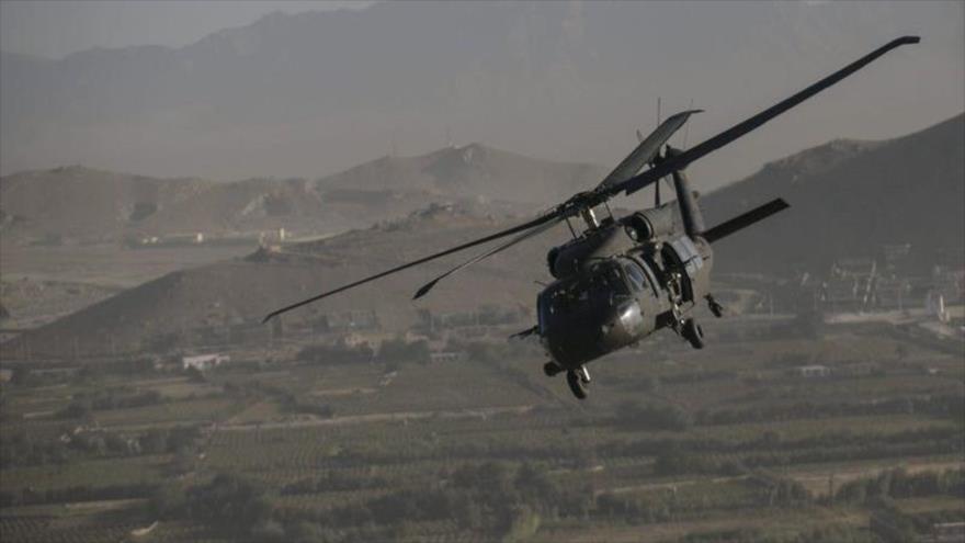 Un helicóptero estadounidense sobrevuela zonas occidentales de Irak. (Foto: Getty Images).