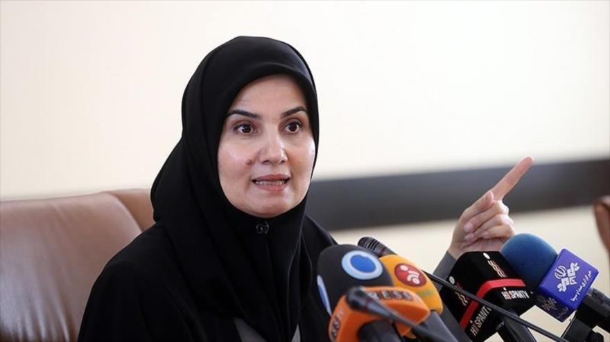 La vicepresidenta iraní para Asuntos Jurídicos, Laya Yoneidi, durante una rueda de prensa en Teherán (capital persa).
