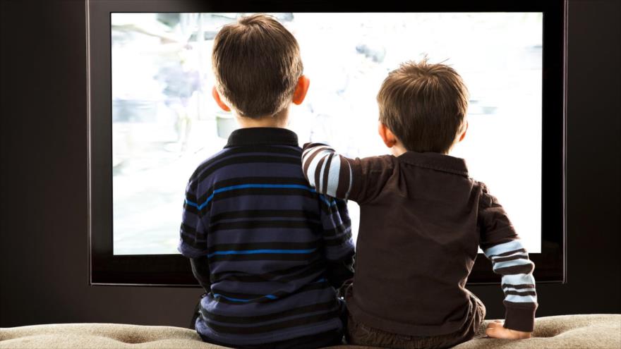 OMS: Menores de 5 años no pasen más de una hora ante pantallas | HISPANTV