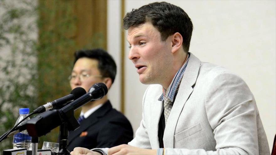 El estadounidense Otto Warmbier en una rueda de prensa en Pyongyang, capital norcoreana, 29 de febrero de 2016. (Foto: AFP)