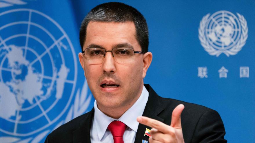 Arreaza denuncia muerte de miles de venezolanos por bloqueo de EEUU