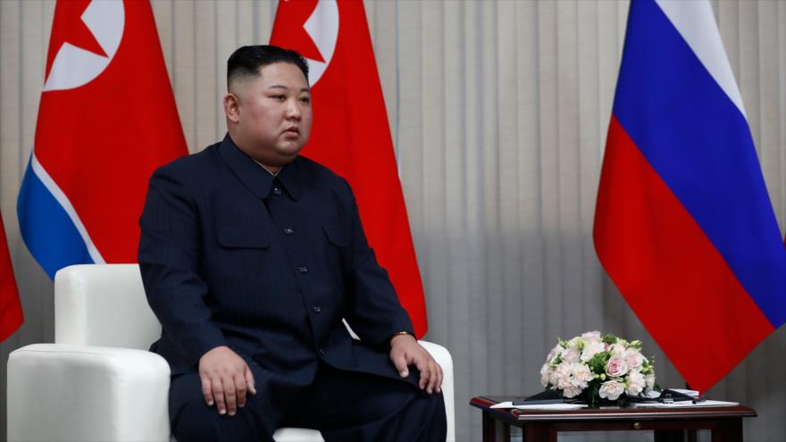 Líder norcoreano, Kim Jong-un, se reúne con el presidente ruso, Vladimir Putin, Vladivotok, 26 de abril de 2019. (Foto: AFP)