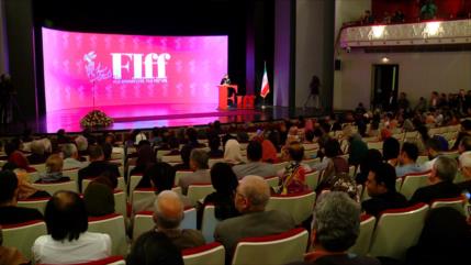 Culmina la edición 37 del Festival Int. de Cine Fayr en Teherán