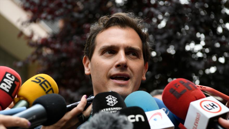 Rivera da por hecho que se opondrá a un gobierno de PSOE y Podemos