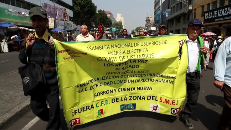Mexicanos marchan para exigir legislación popular en el Congreso