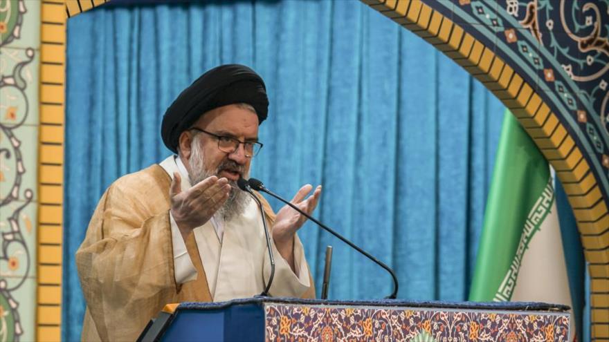 El ayatolá Seyed Ahmad Jatami en el sermón del rezo del viernes de Teherán, capital persa, 3 de mayo de 2019. (Foto: YJC)