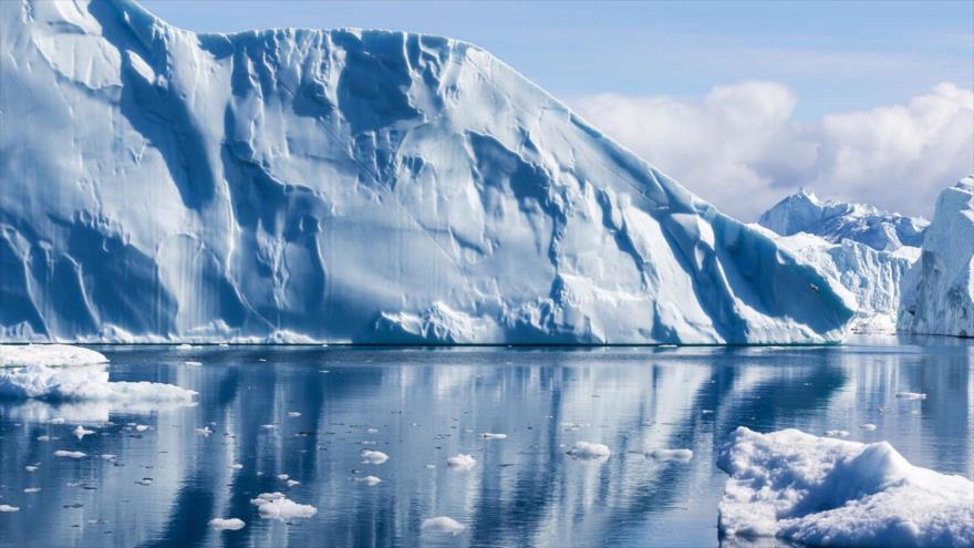 Un estudio advierte de que el derretimiento rápido del permafrost en el Ártico podría liberar más gases peligrosos.