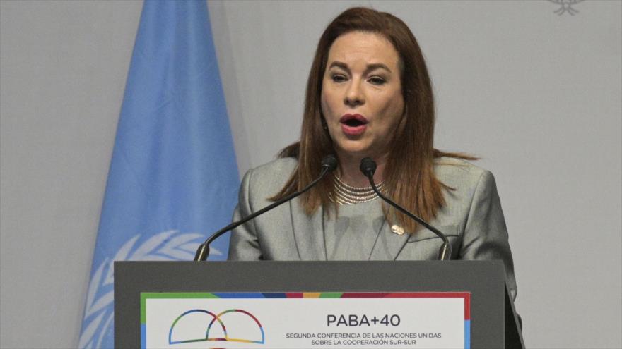 La presidenta de la Asamblea General de Naciones Unidas, María Fernanda Espinosa, da un discurso en Argentina, 20 de marzo de 2019. (Foto: AFP)