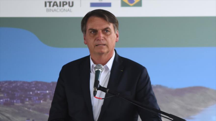 El presidente de Brasil, Jair Bolsonaro, habla durante una ceremonia en Foz de Iguacu, en Brasil, 10 de mayo de 2019. (Foto: AFP)