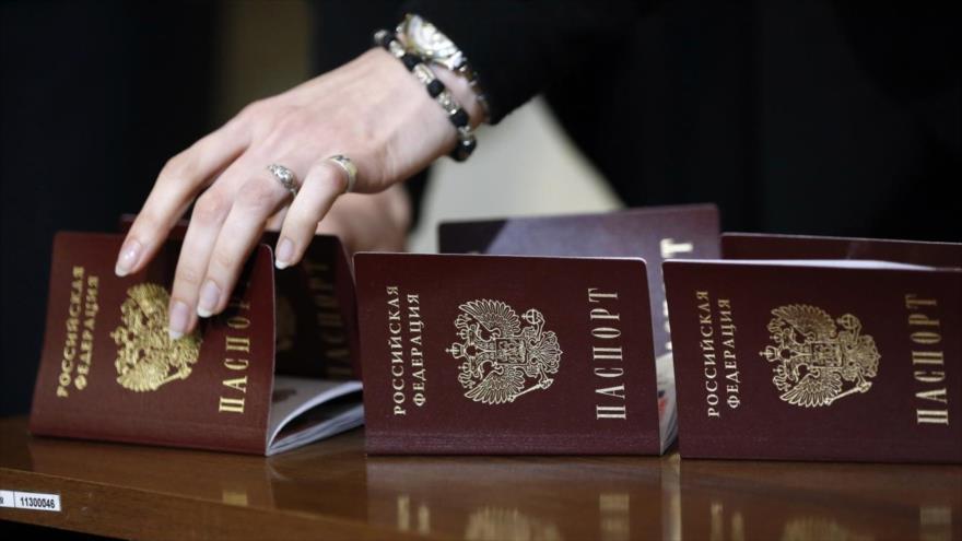 Pasaportes rusos.
