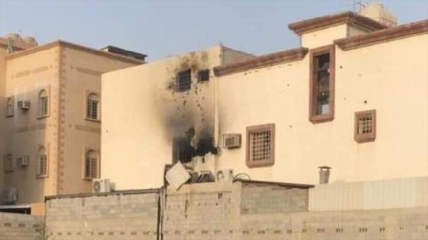 Una casa dañada por la operación de las fuerzas saudíes contra la Provincia Oriental de mayoría chií, en el este del reino árabe, enero de 2019.