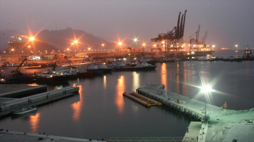 Divulgan detalles de buques incendiados en el puerto de Al-Fuyaira | HISPANTV