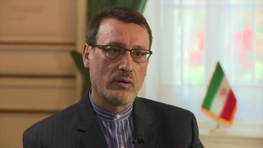 El embajador iraní en el Reino Unido, Hamid Baidineyad, habla con Sky News, en Londres, capital británica, 14 de mayo de 2019.