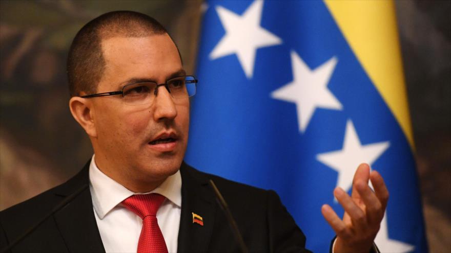 El canciller venezolano, Jorge Arreaza, ofrece una rueda de prensa en Moscú, capital rusa, 5 de mayo de 2019. (Foto: AFP)