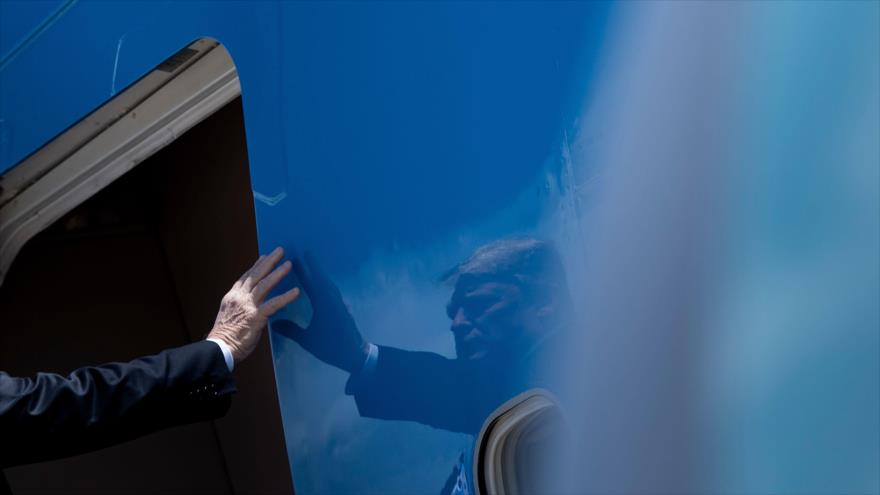 Trump desata críticas con vídeo político en avión presidencial