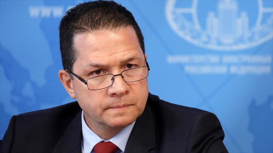 El embajador de Venezuela en Rusia, Carlos Rafael Faría Tortosa, ofrece una rueda de prensa en Moscú, Rusia, 21 de mayo de 2019. (Foto: TASS)