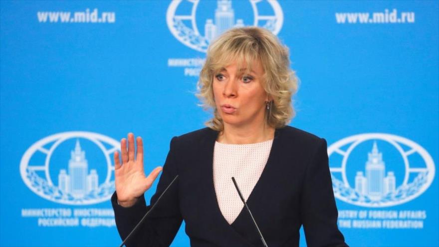 La portavoz del Ministerio ruso de Exteriores, María Zajarova, habla en una rueda de prensa en Moscú, la capital de Rusia.
