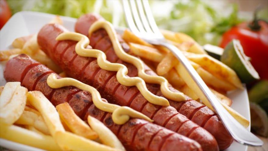 Alimentos ultraprocesados pueden provocar el cáncer.