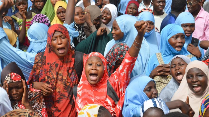 Nigerinos exigen la salida de tropas de EEUU y Francia del país | HISPANTV