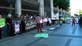 Activistas protestan contra comercio y feria de armas en España
