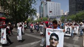 Mexicanos marchan por justicia para sus miles de desaparecidos