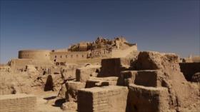 Irán: 1- La ciudadela de Shahrasb en Abarkuh 2- La Ciudad de Sarab
