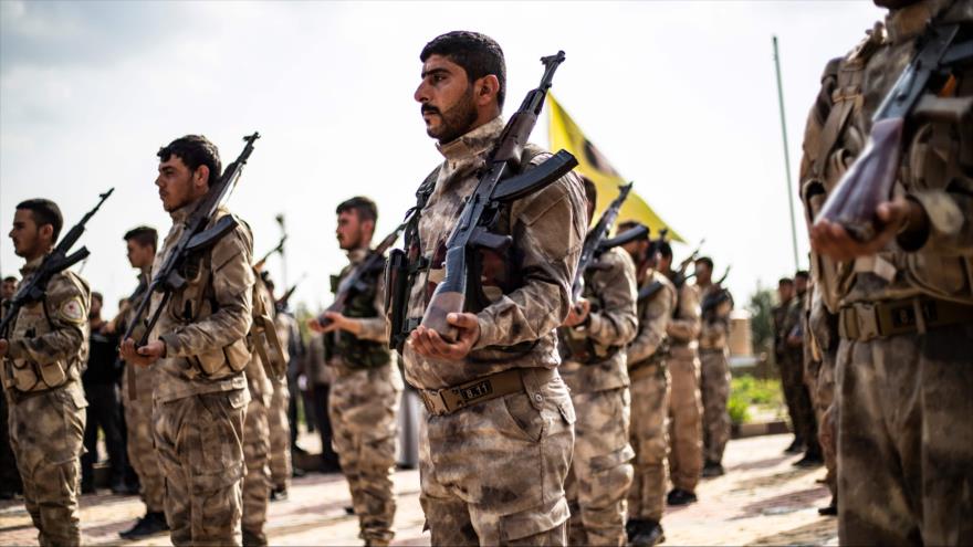 Milicias de las Fuerzas Democráticas de Siria en la ciudad de Qamishli, 10 de abril de 2019. (Foto: AFP)