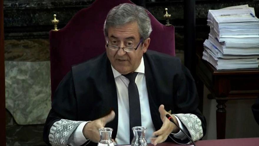 El fiscal español Javier Zaragoza durante su intervención en la sesión del juicio contra los dirigentes independentistas, 4 de junio de 2019. (Foto: EFE)