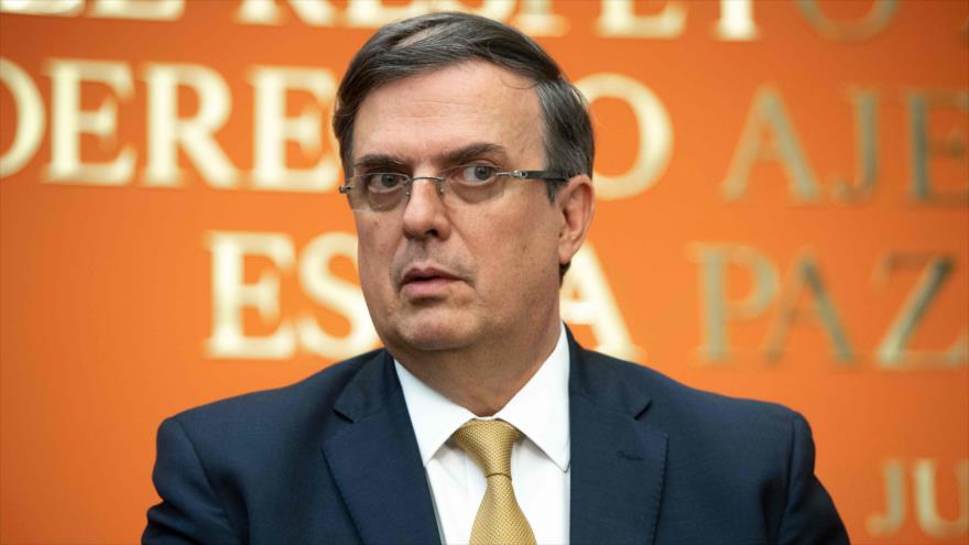 El canciller mexicano, Marcelo Ebrard, en una rueda de prensa en la embajada de México en Washington, 5 de junio de 2019. (Foto: AFP)