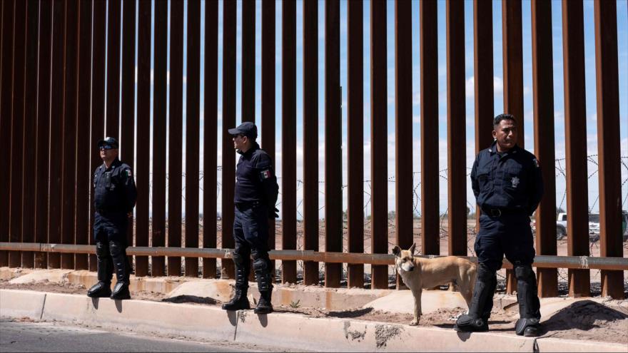 Agentes de la policía mexicana en la frontera entre México y Estados Unidos, 5 de abril de 2019. (Foto: AFP)
