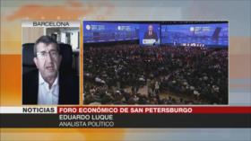 Luque: Dólar está siendo cuestionado cada vez más en el mundo