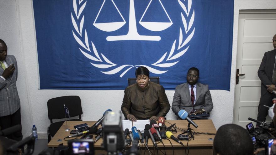 La fiscal de la Corte Penal Internacional (CPI), Fatou Bensouda, ofrece una rueda de prensa, 3 de mayo de 2018. (Foto: AFP)