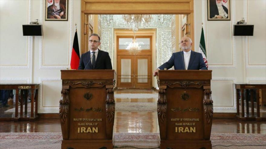 El canciller iraní, Mohamad Yavad Zarif, en una rueda de prensa con el ministro de Exteriores de Alemania, Heiko Maas, 10 de junio de 2019. (Foto: IRNA)