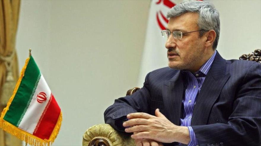 El embajador de Irán en Londres (capital del Reino Unido), Hamid Baidineyad.