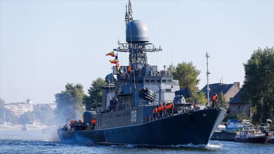 El barco de guerra Aleksin de la Flota del Báltico de Rusia.