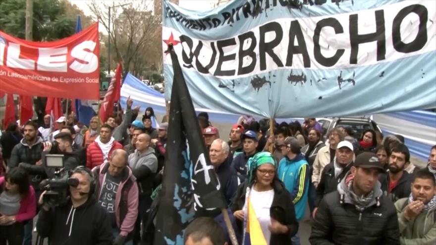 Reclaman por Malvinas frente a la embajada británica