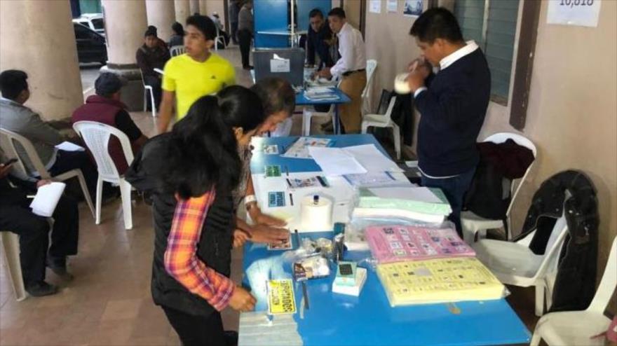 Guatemala elige nuevo presidente agobiada por pobreza y corrupción