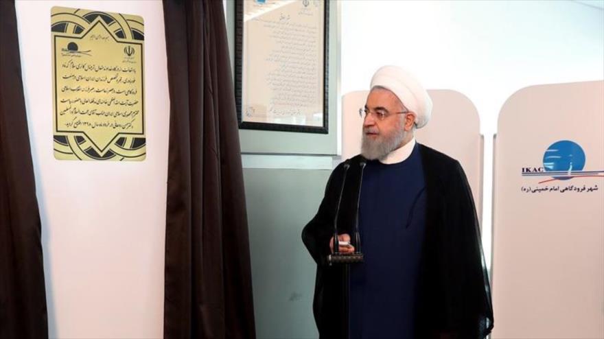 El presidente de Irán, Hasan Rohani, en un acto en el aeropuerto Internacional Imam Jomeini de Teherán, 18 de junio de 2019.