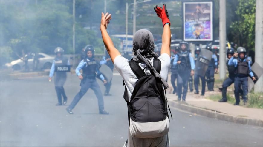 Sanciones de EEUU. No al acuerdo del siglo. Represión en Honduras