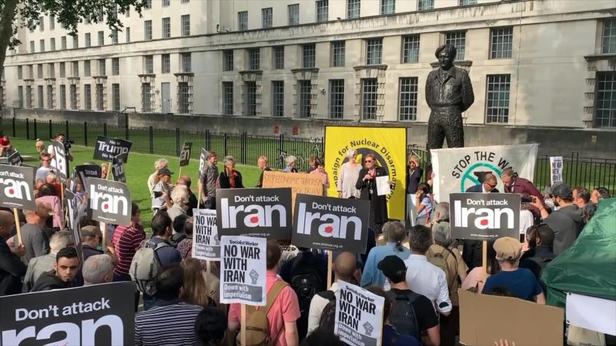 Cientos de personas en Londres piden la paz para Irán