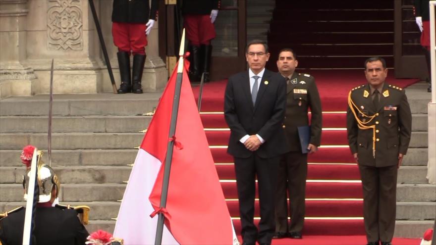 Perú: Aprobación de Martín Vizcarra llega a casi el 50 %