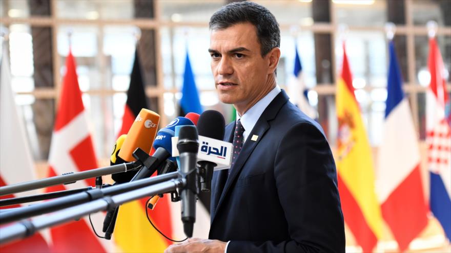 El presidente del Gobierno español en funciones, Pedro Sánchez, habla con la prensa en Bruselas (capital belga), 2 de julio de 2019. (Foto: AFP)