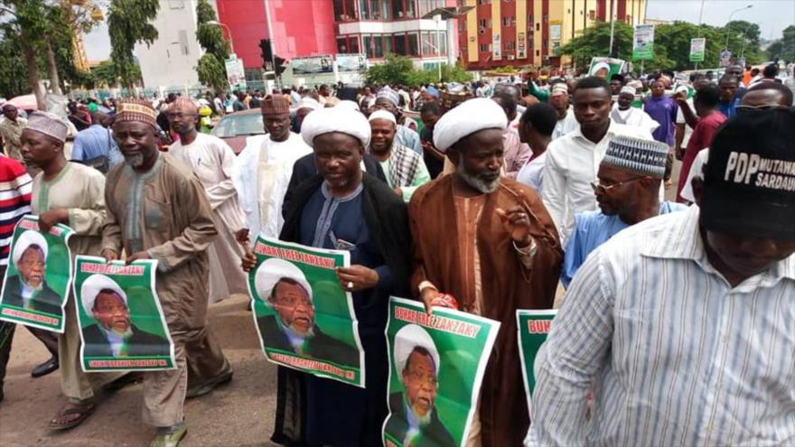 Nigerianos se manifiestan para pedir la libertad del líder musulmán el sheij Ibrahim al-Zakzaky en la ciudad de Abuya, 1 de julio de 2019.