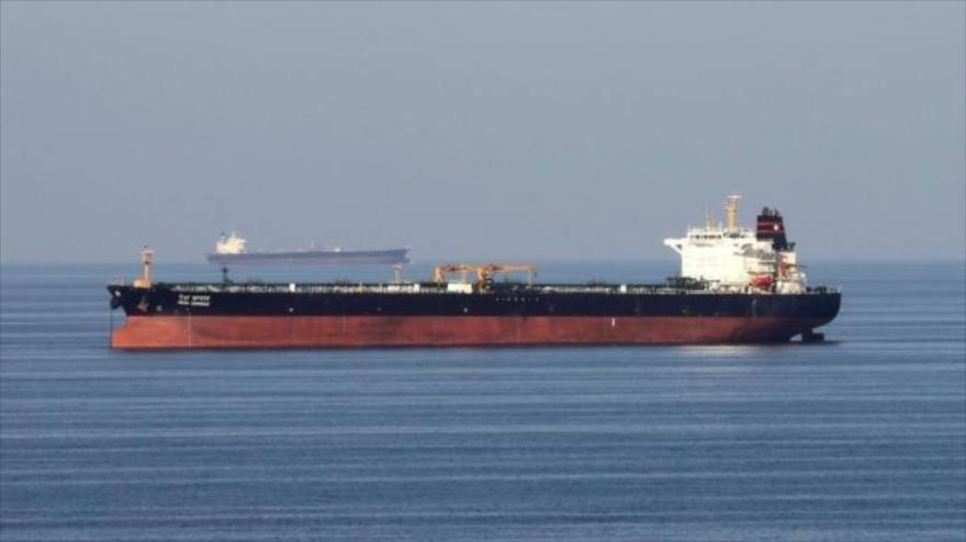 Un buque petrolero en las aguas de Gibraltar.