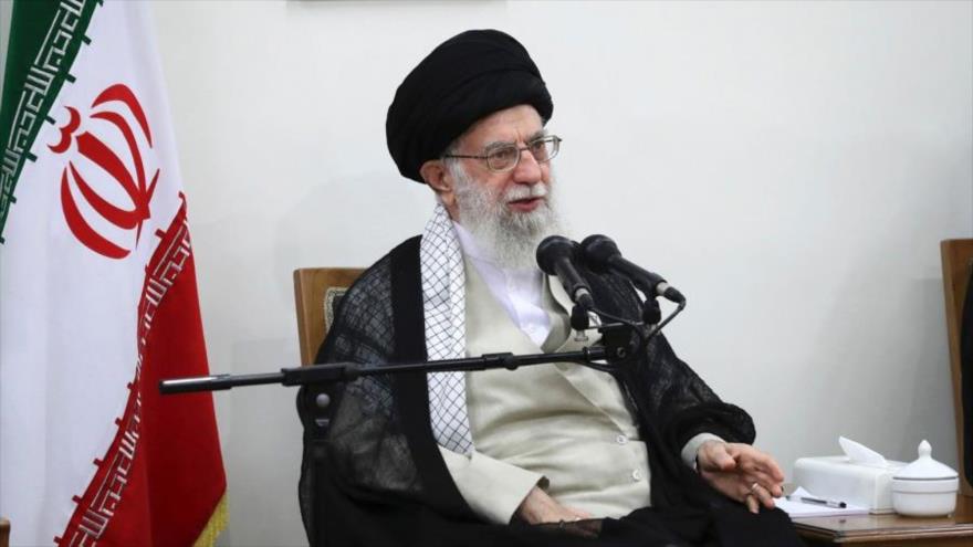 El Líder de la Revolución Islámica de Irán, el ayatolá Seyed Ali Jamenei.