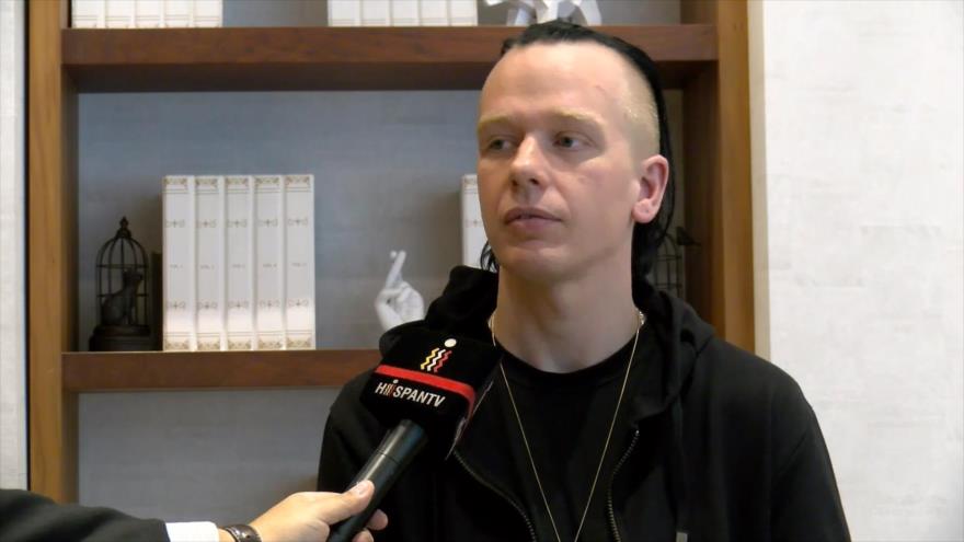 Ola Bini, amigo de Assange, concede una entrevista a HispanTV