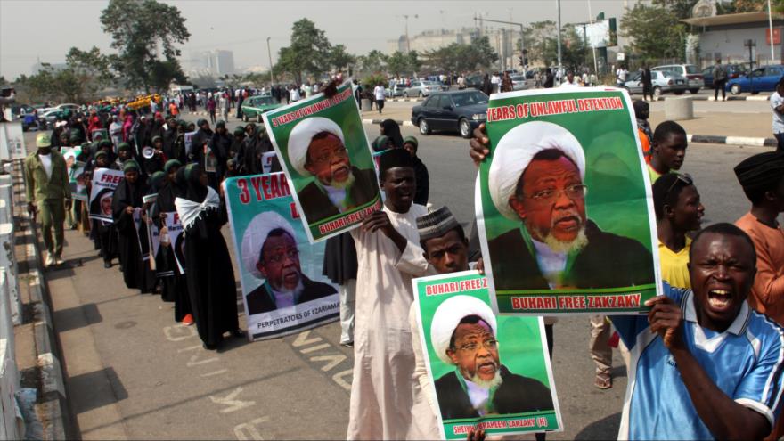 Miembros del Movimiento Islámico de Nigeria protestan por la detención de su líder el sheij Ibrahim al-Zakzaky, 22 de enero de 2018. (Foto: AFP)
