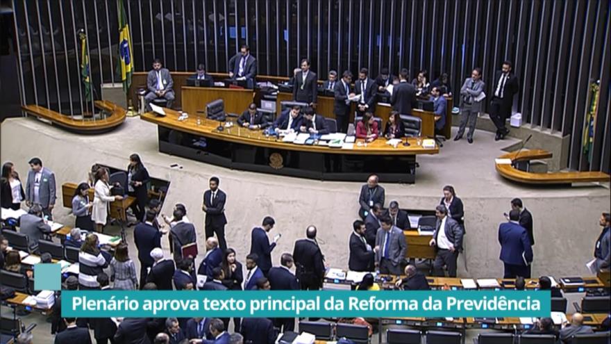 En Brasil aprueban reforma de sistema de pensiones de Bolsonaro