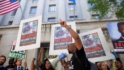 EEUU no sentencia al policía que asfixió al afroamericano Garner