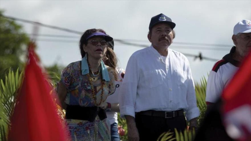 El presidente de Nicaragua, Daniel Ortega, junto a su mujer (vicepresidenta del país), Rosario Murillo.